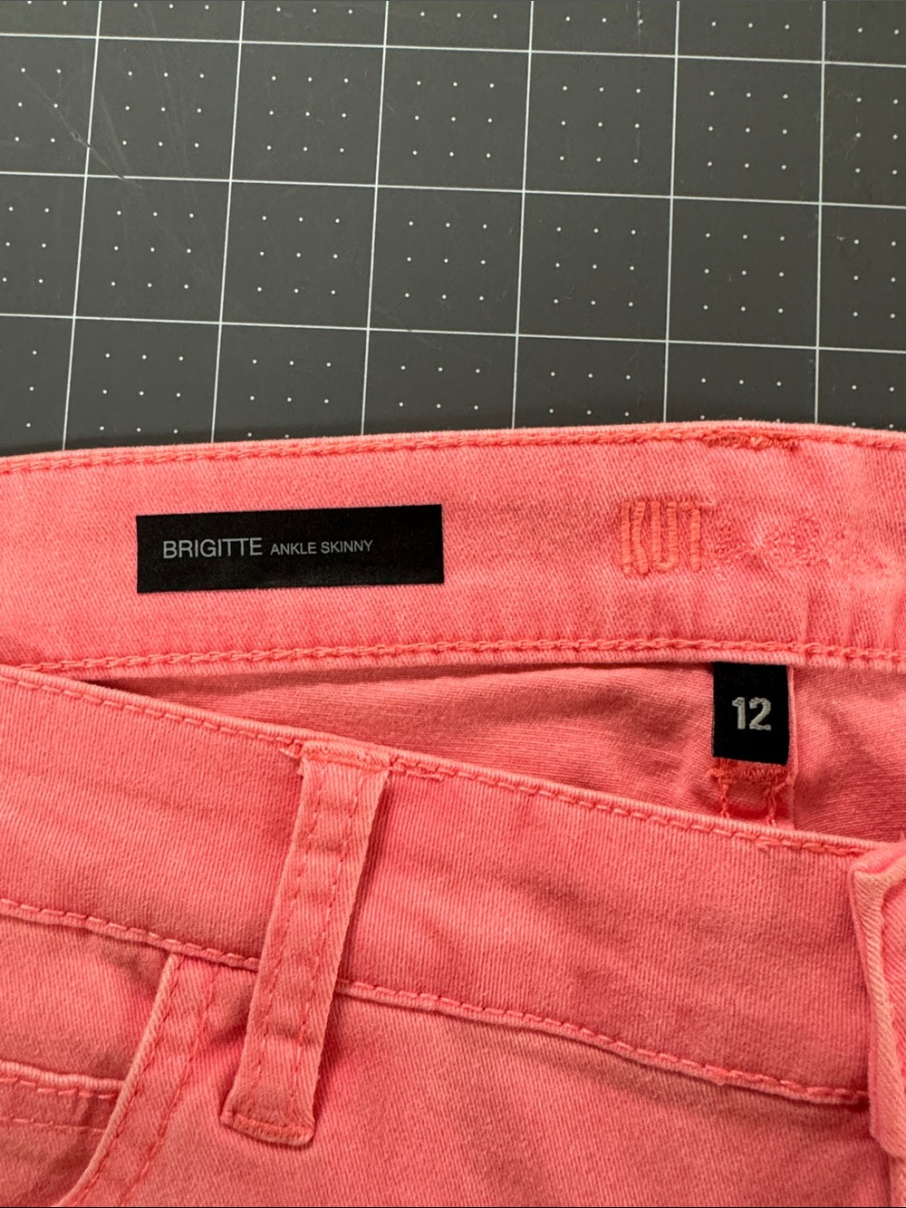 NWT Kut from the Kloth Coral Pink Brigette Ankle Skinny Jeans - Mid Rise - Picture 4 of 12